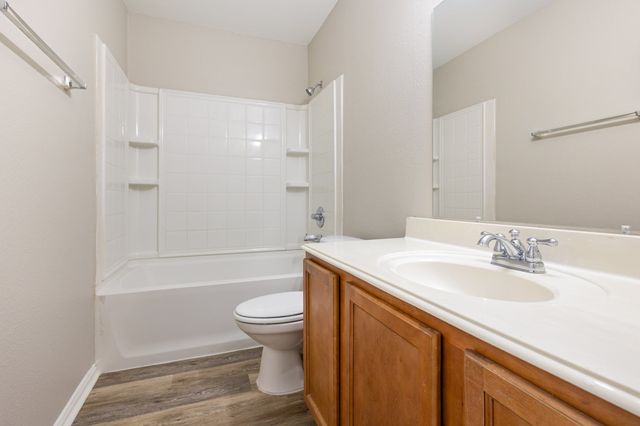 724 Candle Meadow Boulevard, Desoto, TX 75115