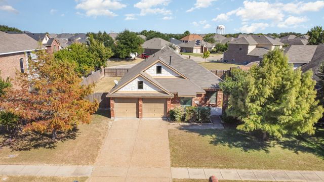 724 Candle Meadow Boulevard, Desoto, TX 75115