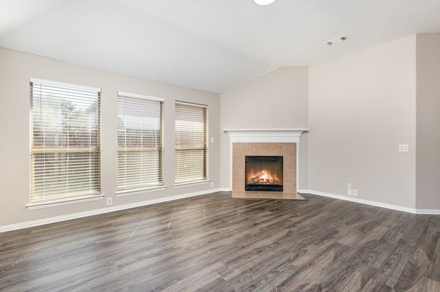 724 Candle Meadow Boulevard, Desoto, TX 75115