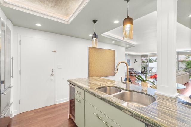 170 Chilean Avenue 3c, Palm Beach, FL 33480