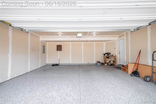 145 Whispering Pines Drive, Fenton, MI 48430