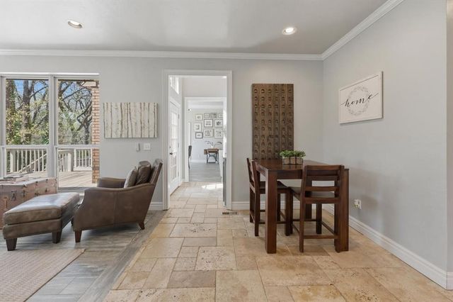 1812 Oaks Way, Oklahoma City, OK 73131