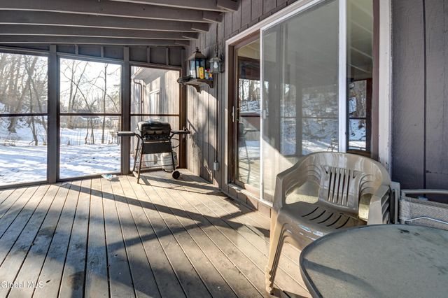 331 13th Street, Schenectady, NY 12306