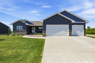 2894 50th Street, Marion, IA 52302