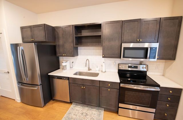 600 E Trinity Ln Unit 210, Nashville, TN 37207