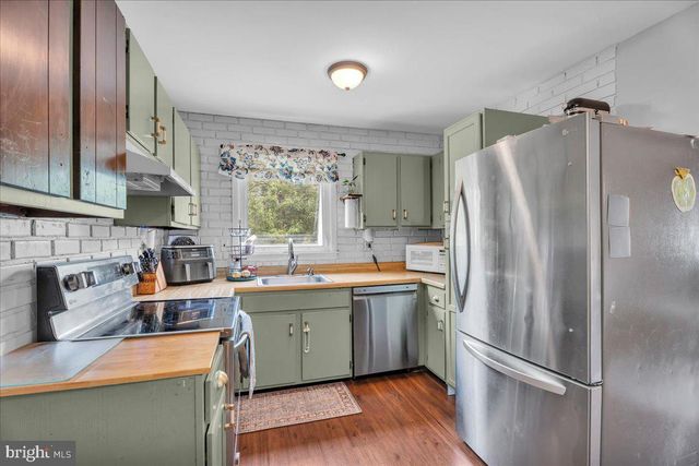 28 SHORE DRIVE, Southampton, NJ 08088