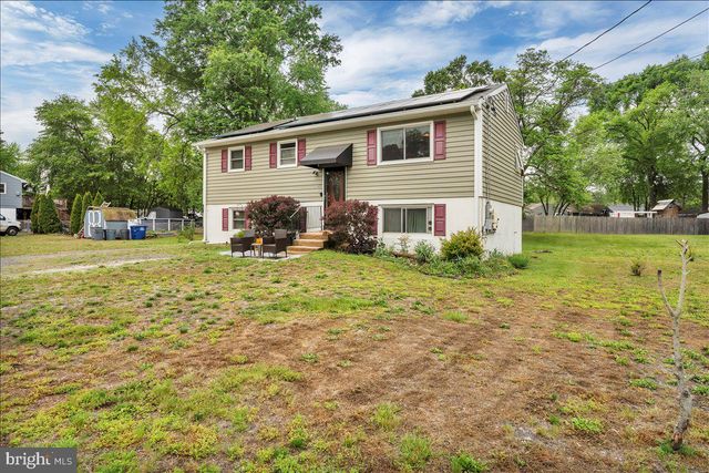 28 SHORE DRIVE, Southampton, NJ 08088