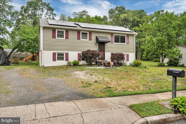 28 SHORE DRIVE, Southampton, NJ 08088
