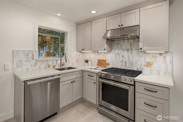 1021 McGilvra Boulevard E, Seattle, WA 98112