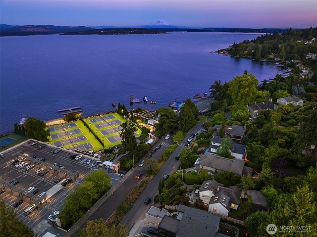 1021 McGilvra Boulevard E, Seattle, WA 98112