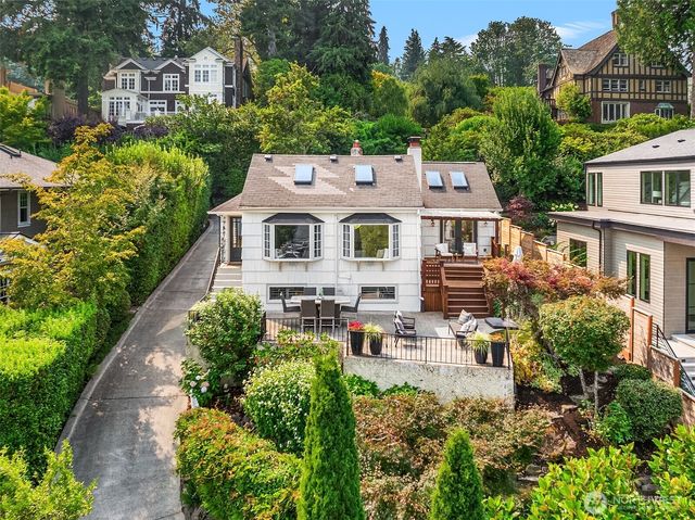 1021 McGilvra Boulevard E, Seattle, WA 98112