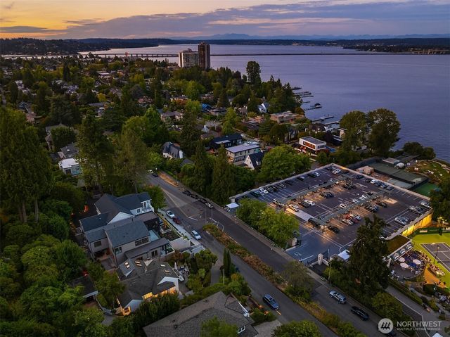 1021 McGilvra Boulevard E, Seattle, WA 98112
