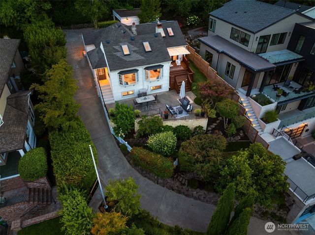 1021 McGilvra Boulevard E, Seattle, WA 98112
