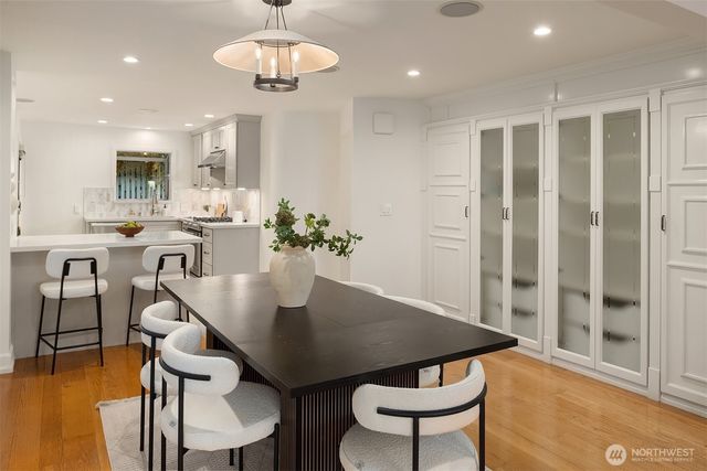 1021 McGilvra Boulevard E, Seattle, WA 98112