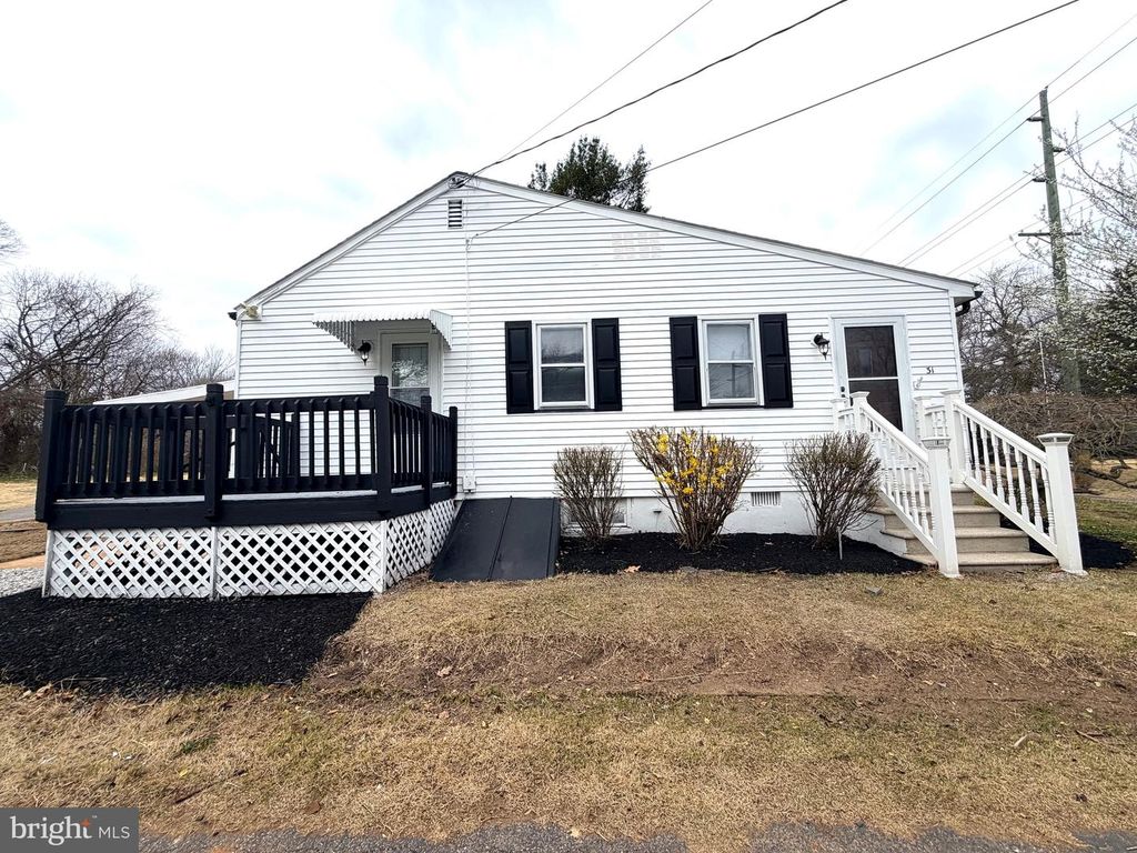 31 MANTUA RD, Mount Royal, NJ 08061