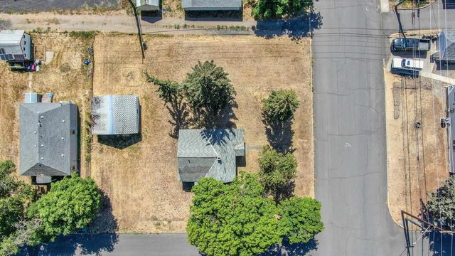 219 A St, Cheney, WA 99004