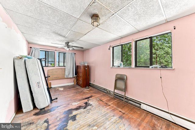 426 FOLSOM AVE, Folsom, PA 19033