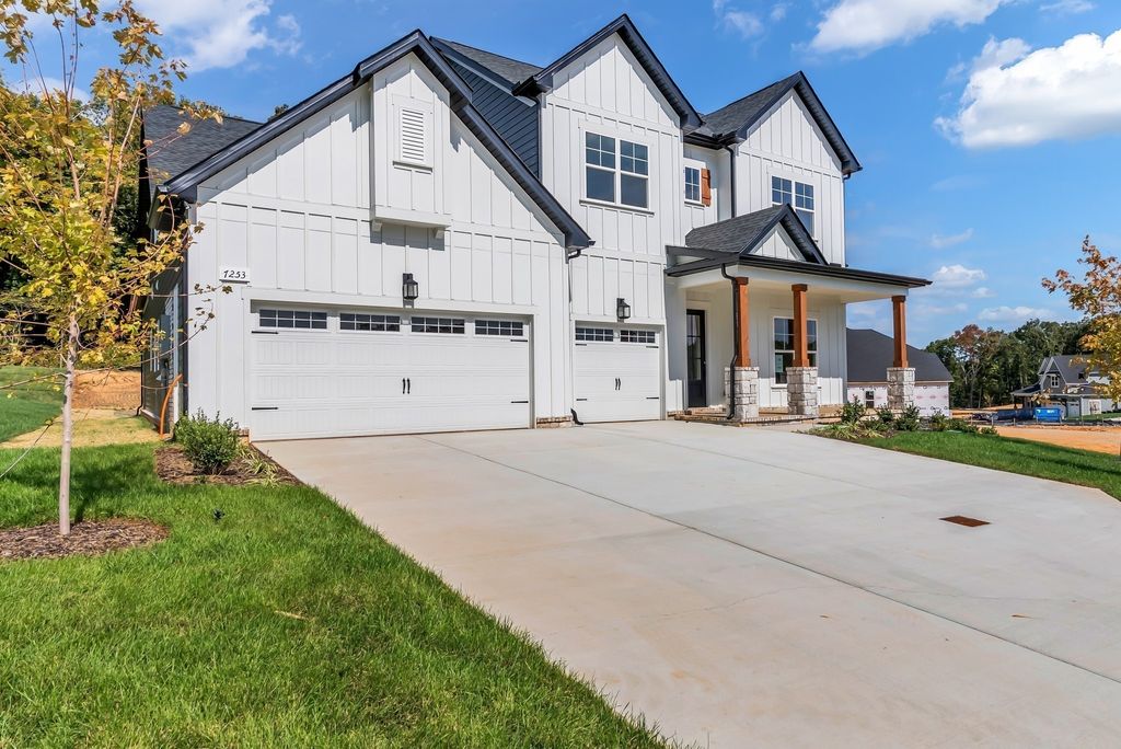 7253 Brush Creek Lane, Fairview, TN 37062