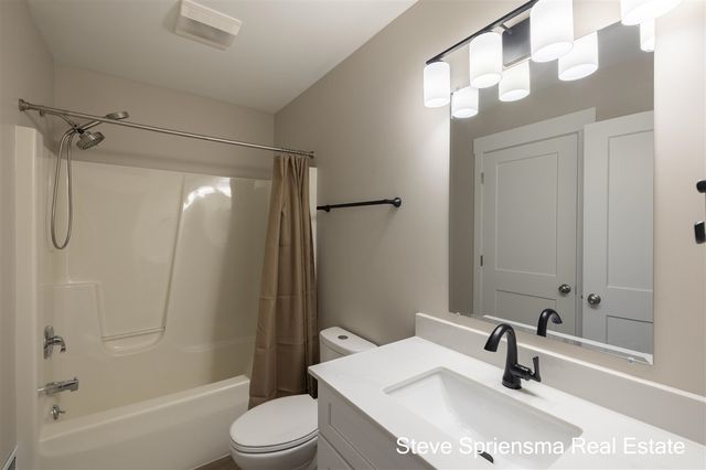 12770 Macclain Court, Cedar Springs, MI 49319