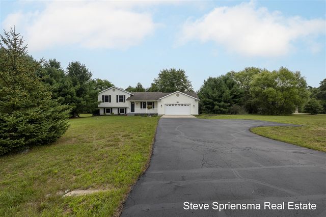 12770 Macclain Court, Cedar Springs, MI 49319