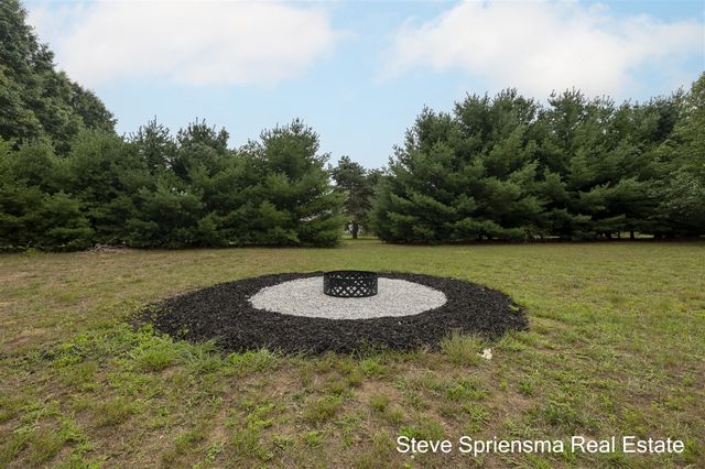 12770 Macclain Court, Cedar Springs, MI 49319