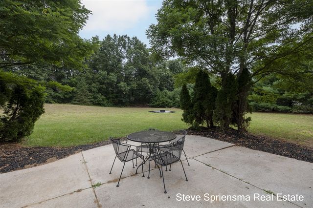 12770 Macclain Court, Cedar Springs, MI 49319