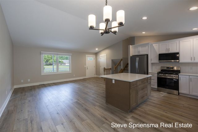 12770 Macclain Court, Cedar Springs, MI 49319