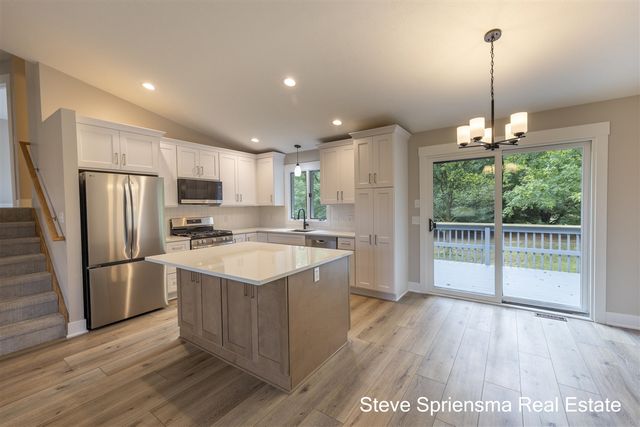 12770 Macclain Court, Cedar Springs, MI 49319