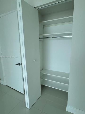 350 S Miami Ave 1415, Miami, FL 33130