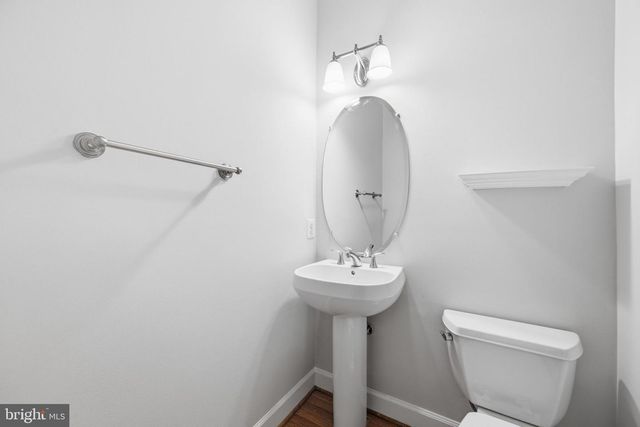 1004 GAITHER RD, Rockville, MD 20850