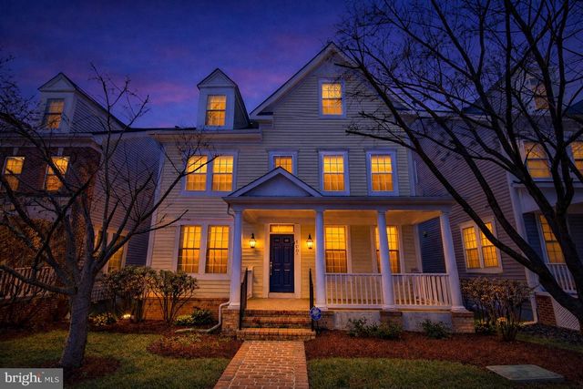 1004 GAITHER RD, Rockville, MD 20850