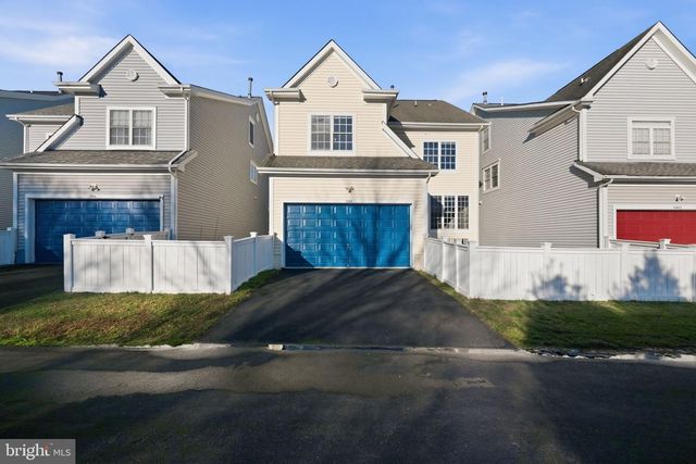 1004 GAITHER RD, Rockville, MD 20850