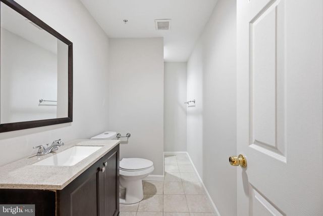 1004 GAITHER RD, Rockville, MD 20850