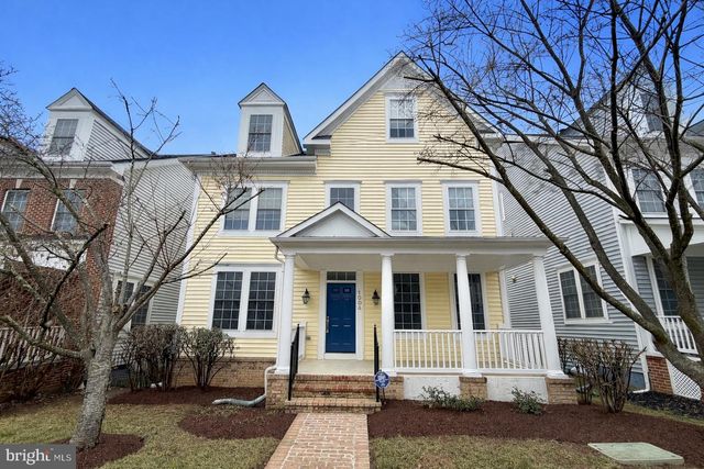 1004 GAITHER RD, Rockville, MD 20850