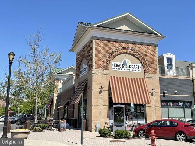 1004 GAITHER RD, Rockville, MD 20850