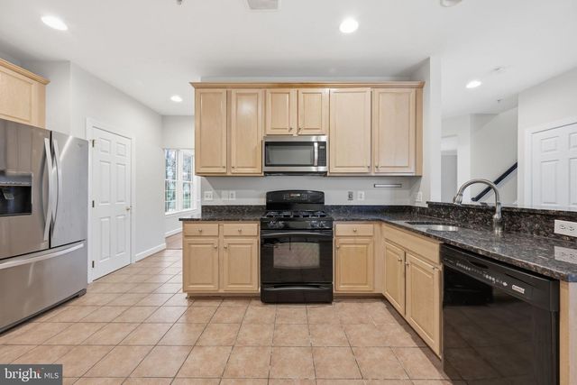 1004 GAITHER RD, Rockville, MD 20850