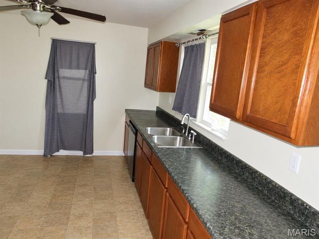 3421 W A Street, Belleville, IL 62226