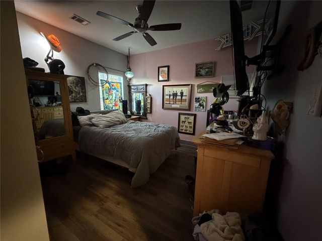 1338 S Pine Street, Grapevine, TX 76051