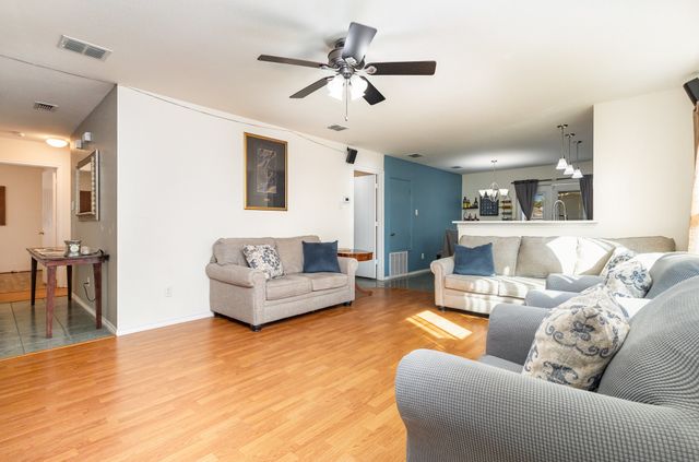 5714 Firethorn Drive, Dallas, TX 75249