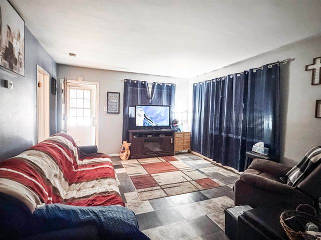 3048 AMES CT, Cheyenne, WY 82001