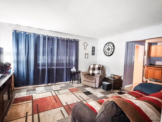 3048 AMES CT, Cheyenne, WY 82001