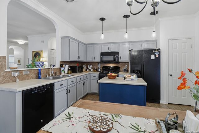 12154 Karnes Way, San Antonio, TX 78253