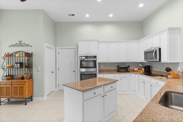 4513 Firethorne Dr., Murrells Inlet, SC 29576