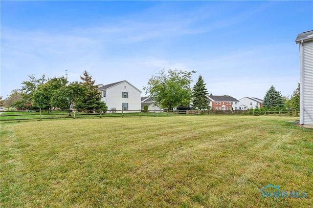 7723 Sylvan Oaks Way, Sylvania, OH 43560