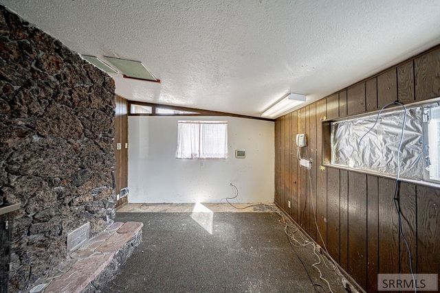 1009 Stokes Avenue, Idaho Falls, ID 83404