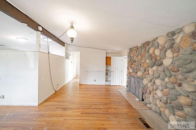 1009 Stokes Avenue, Idaho Falls, ID 83404