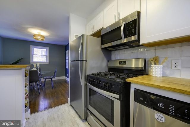 1822 41ST PL SE, Washington, DC 20020