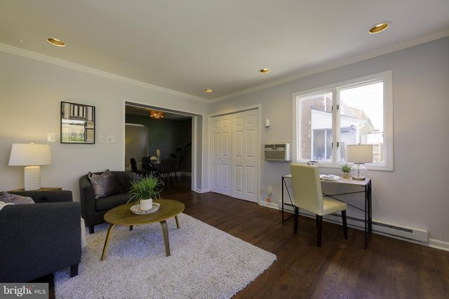 1822 41ST PL SE, Washington, DC 20020