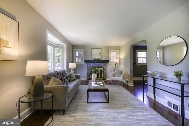 1822 41ST PL SE, Washington, DC 20020