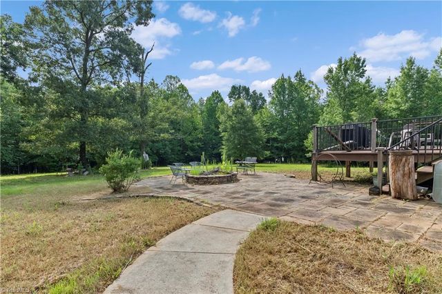 225 Rakestraw Road, Stoneville, NC 27048